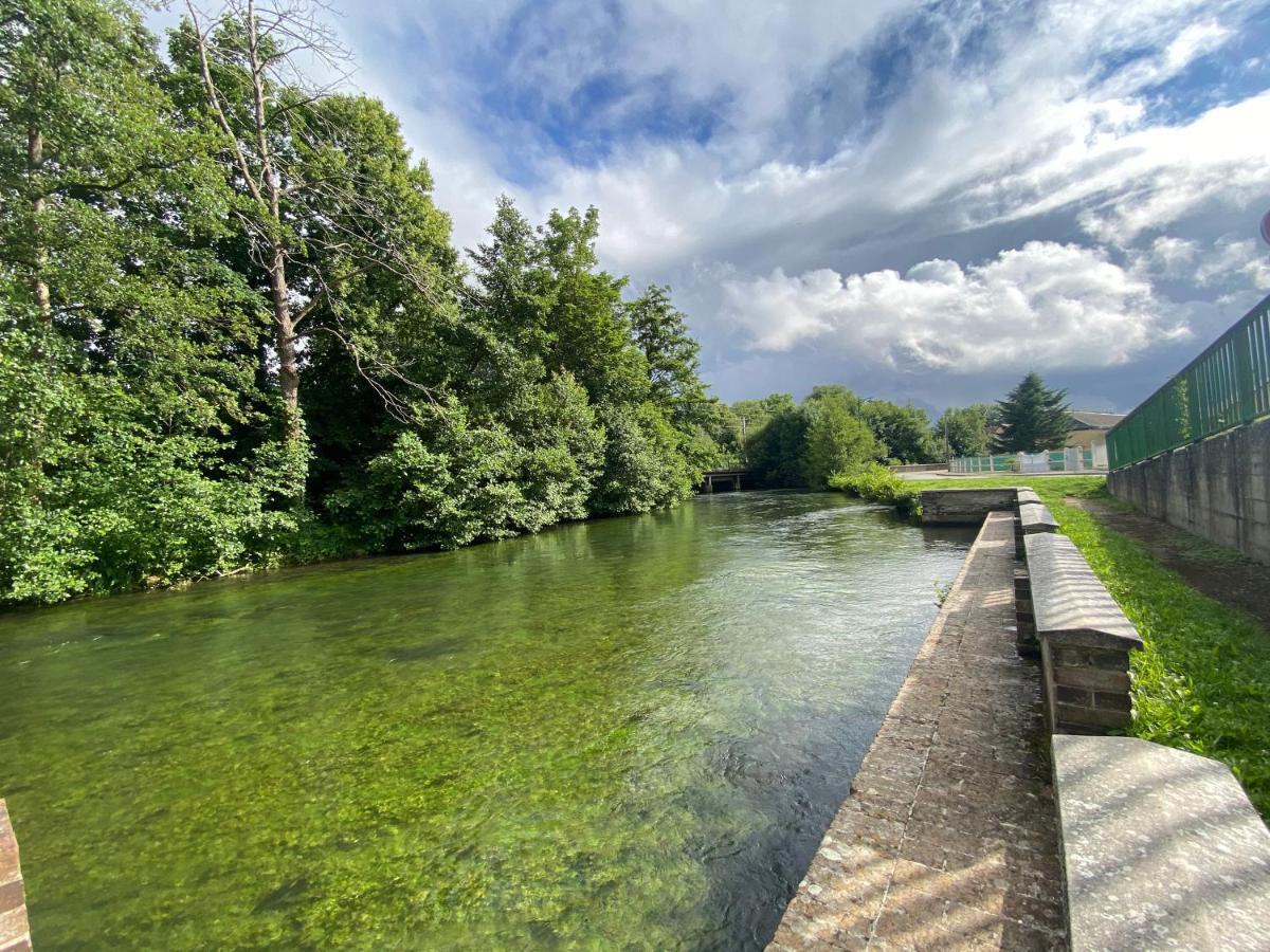 Maison Chaleureuse Avec Un Grand Jardin La Bonneville Экстерьер фото